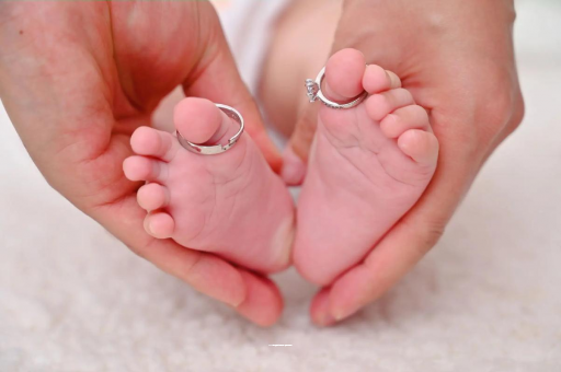 渭南怀孕肚子一边高一边低